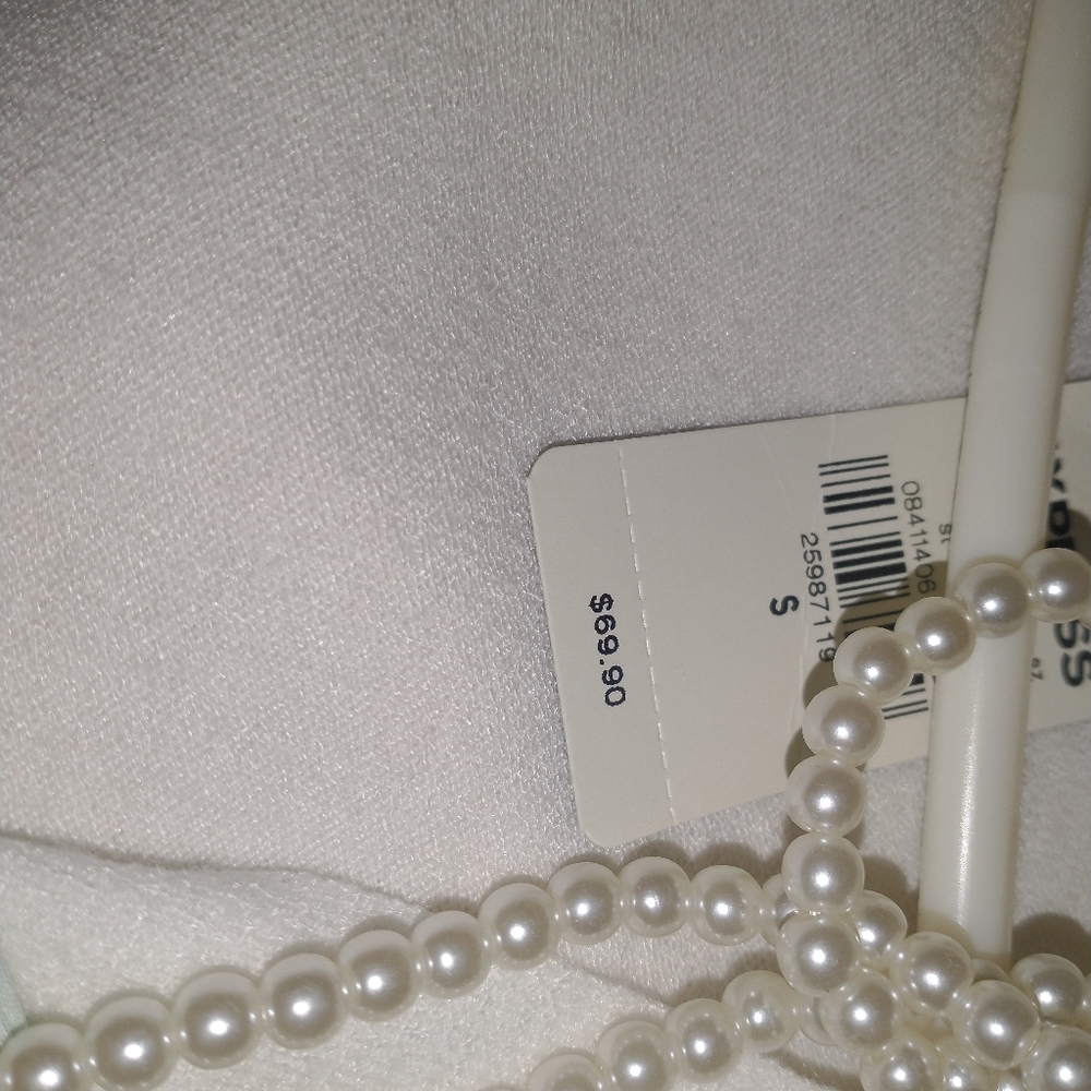 NWT Womans Express bundle - Picture 4 of 7